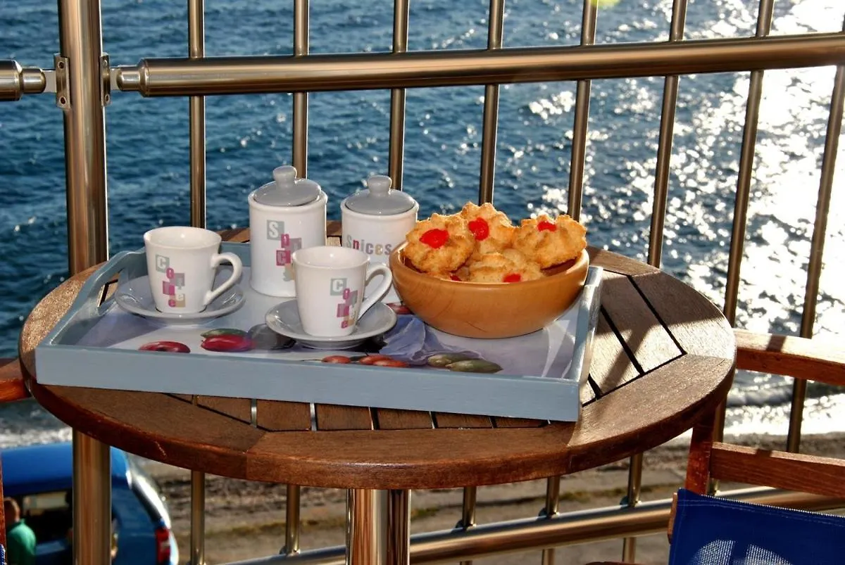 Bed and Breakfast Kalypso Порос 0*,  Греция